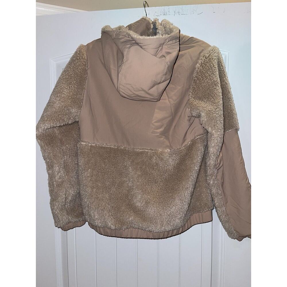 ❗️$180 wmns PATAGONIA XS❗️ - Picture 3 of 3